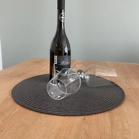 Stela Lägenhet Knin